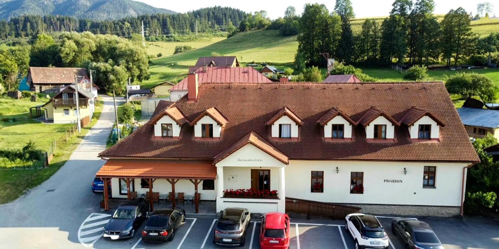 Penzion Zemianska Kuria Дольни-Кубин Экстерьер фото